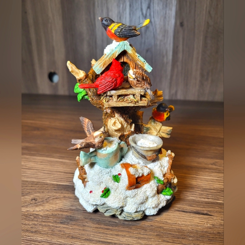 Vintage Westland Giftware Winter Woodland Bird House Music Box Rustic